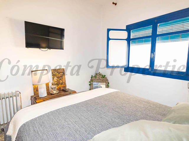 Image No.13-1 Bed Townhouse for sale