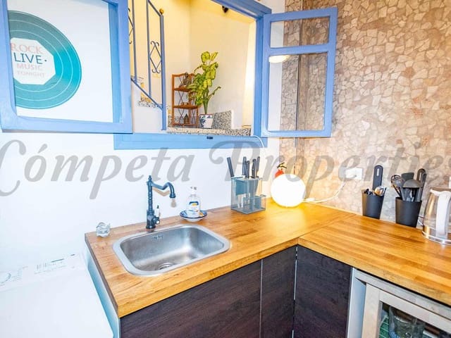 Image No.16-1 Bed Townhouse for sale