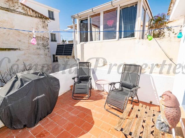 Image No.16-2 Bed Townhouse for sale