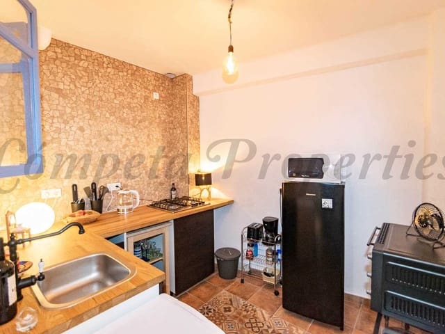 Image No.8-2 Bed Townhouse for sale