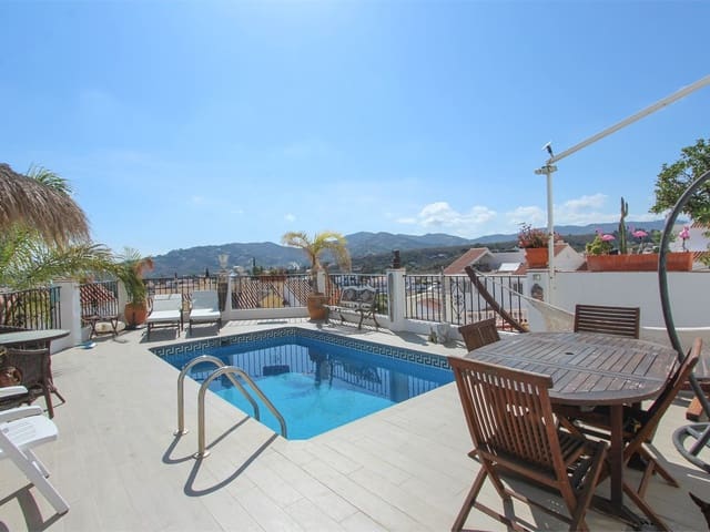Image No.1-4 Bed Property for sale
