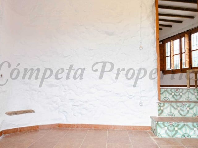 Image No.14-2 Bed Villa for sale