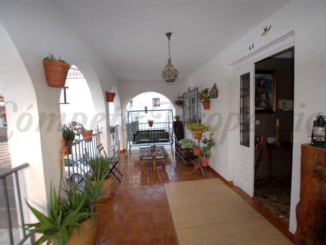 Image No.2-Propriété de 4 chambres à vendre à Cómpeta