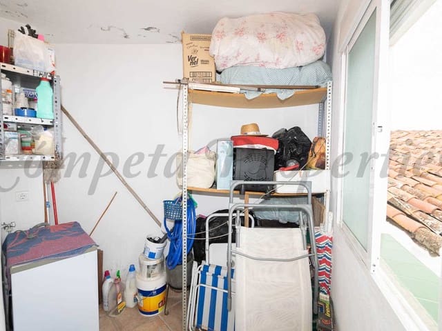 Image No.10-1 Bed Townhouse for sale