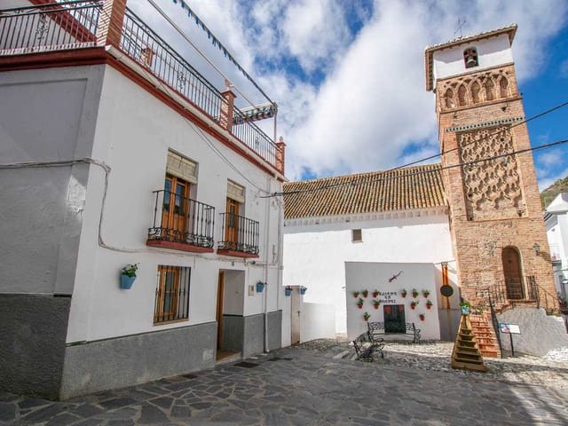 Image No.1-4 Bed Townhouse for sale