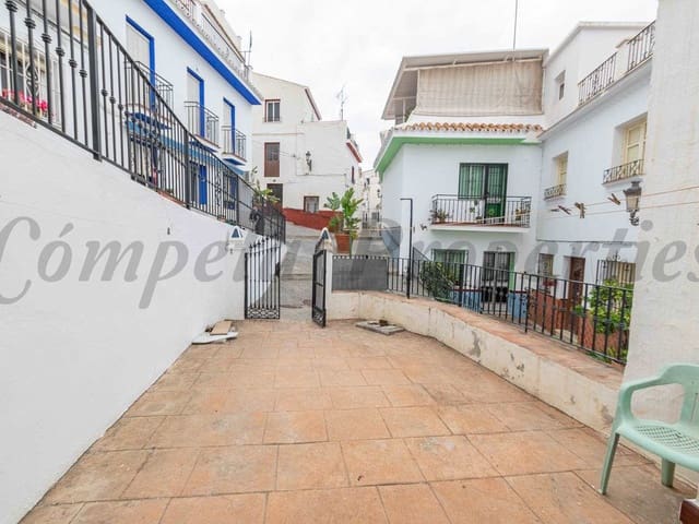 Image No.1-Maison de ville de 4 chambres à vendre à Torrox