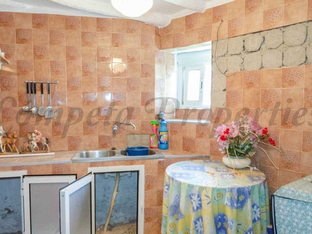 Image No.4-4 Bed Townhouse for sale