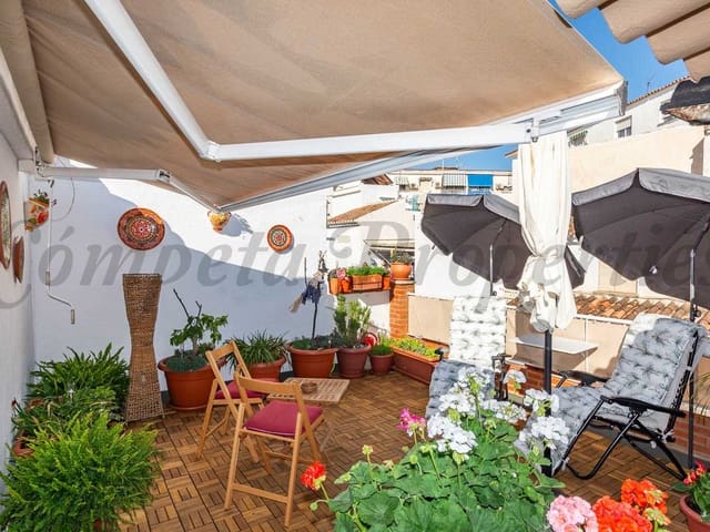 Image No.12-3 Bed Townhouse for sale