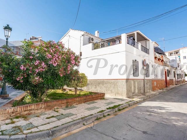 Image No.14-3 Bed Townhouse for sale