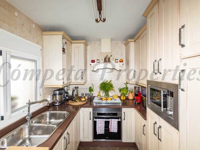 Image No.3-3 Bed Townhouse for sale