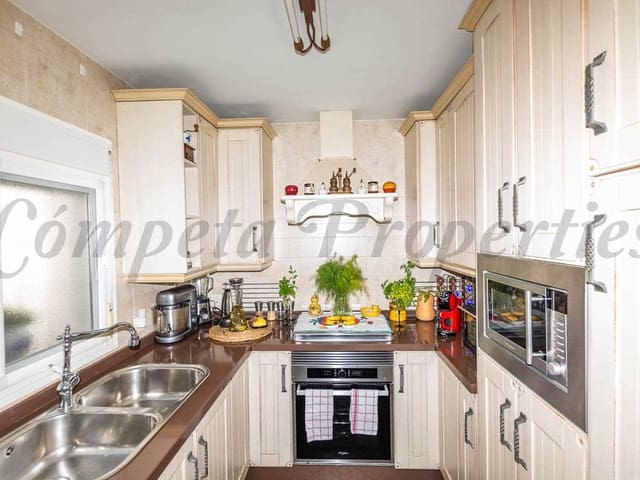 Image No.6-Maison de ville de 3 chambres à vendre à Nerja