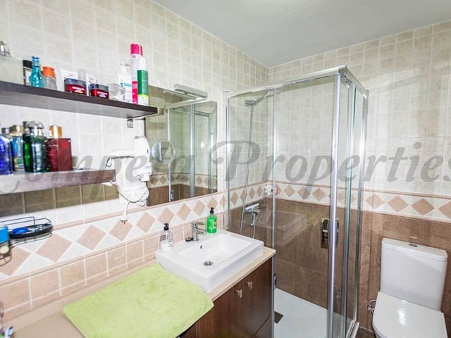 Image No.6-3 Bed Townhouse for sale