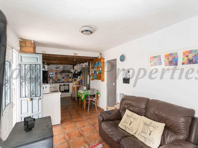 Image No.4-2 Bed Townhouse for sale