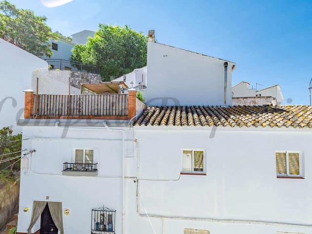 Image No.13-3 Bed Townhouse for sale