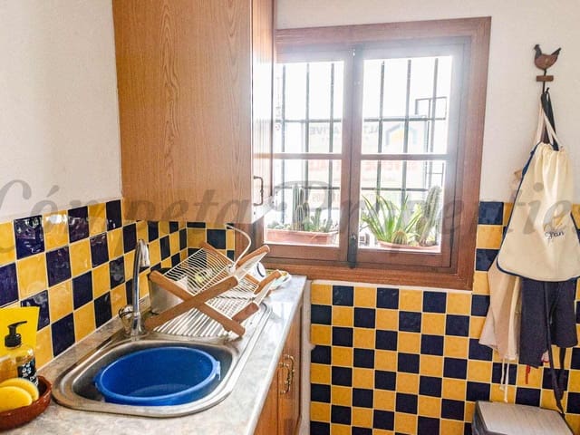 Image No.5-3 Bed Townhouse for sale