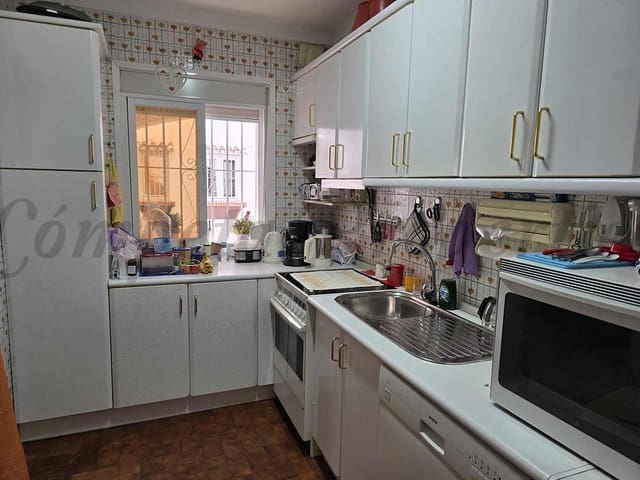 Image No.8-3 Bed Apartment for sale