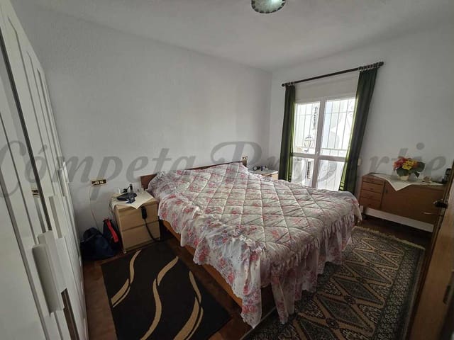 Image No.9-3 Bed Apartment for sale