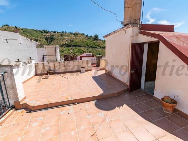 Image No.19-3 Bed Townhouse for sale