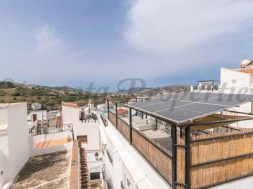 CÓMPETA PROPERTIES S.L most sold property