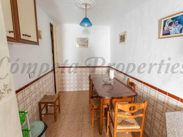 Image No.5-4 Bed Townhouse for sale