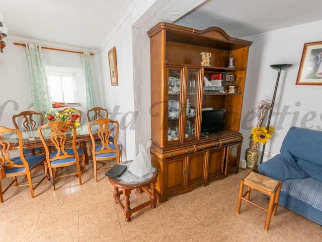 Image No.8-4 Bed Townhouse for sale