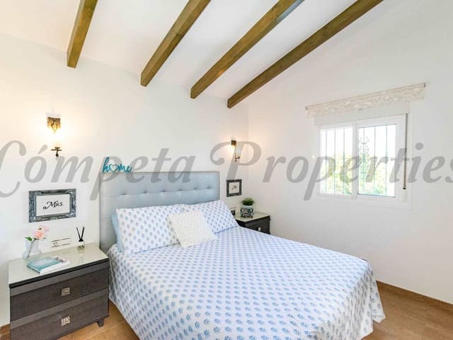 Image No.18-Villa de 4 chambres à vendre à Arenas