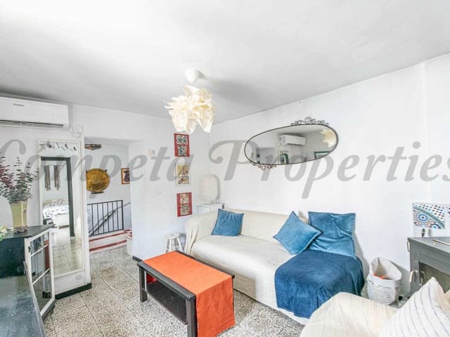 Image No.10-1 Bed Townhouse for sale