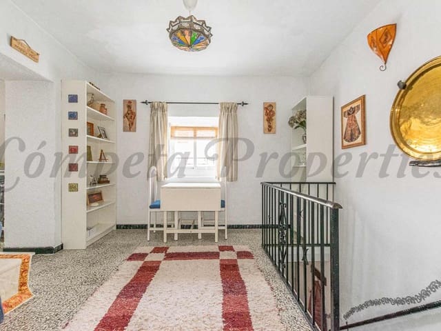 Image No.15-1 Bed Townhouse for sale