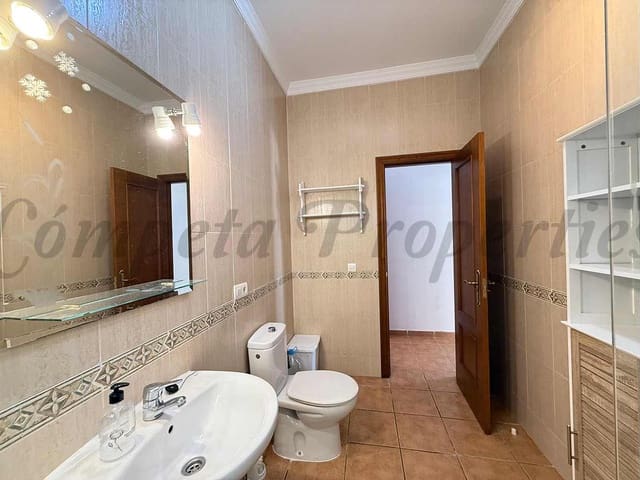 Image No.12-4 Bed Villa for sale