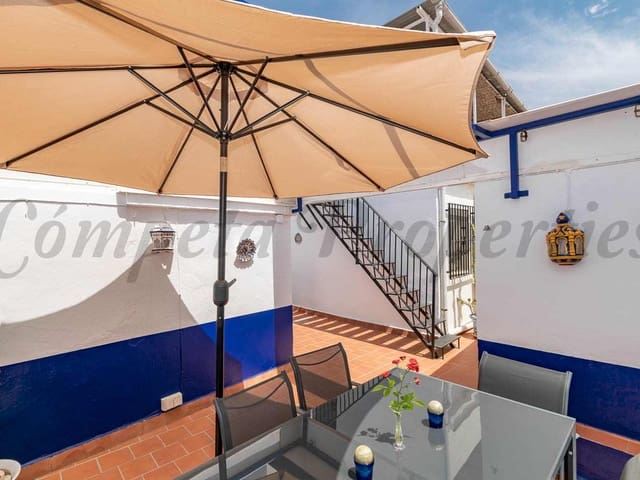 Image No.16-4 Bed Townhouse for sale