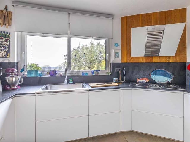 Image No.20-4 Bed Villa for sale