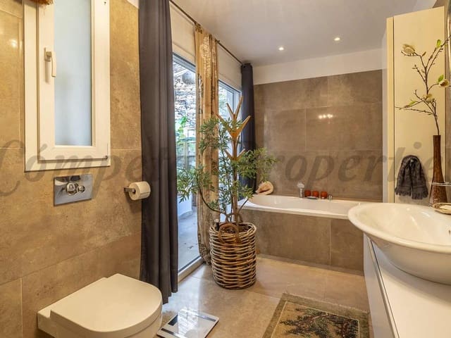 Image No.24-4 Bed Villa for sale