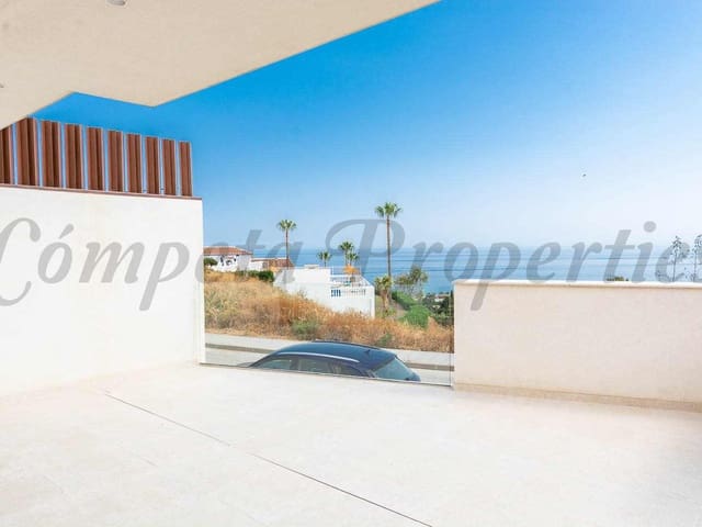 Image No.19-3 Bed Property for sale