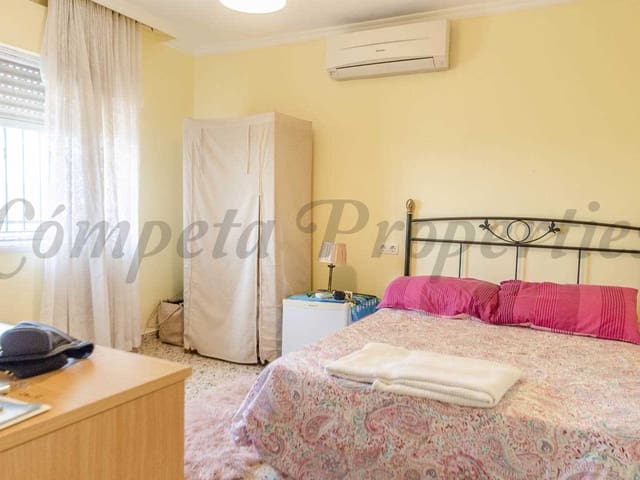 Image No.14-5 Bed Villa for sale