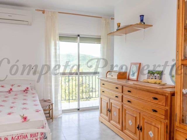 Image No.6-5 Bed Villa for sale