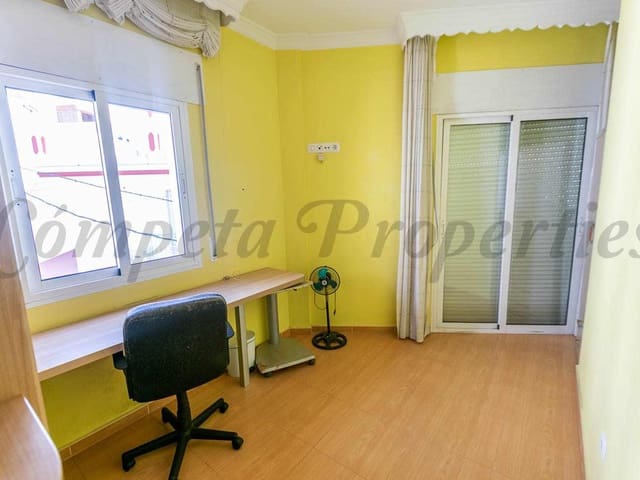 Image No.10-3 Bed Apartment for sale