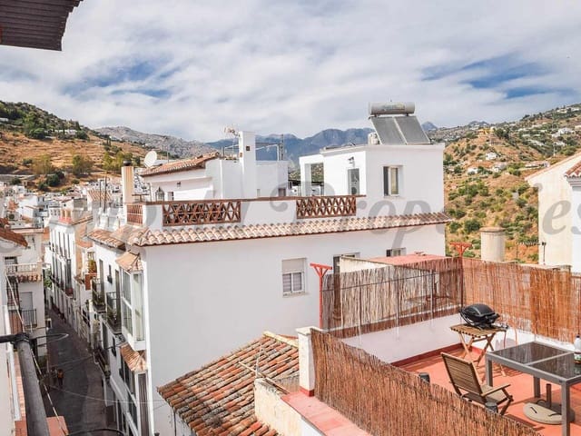 Image No.17-2 Bed Townhouse for sale