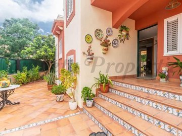CÓMPETA PROPERTIES S.L most sold property