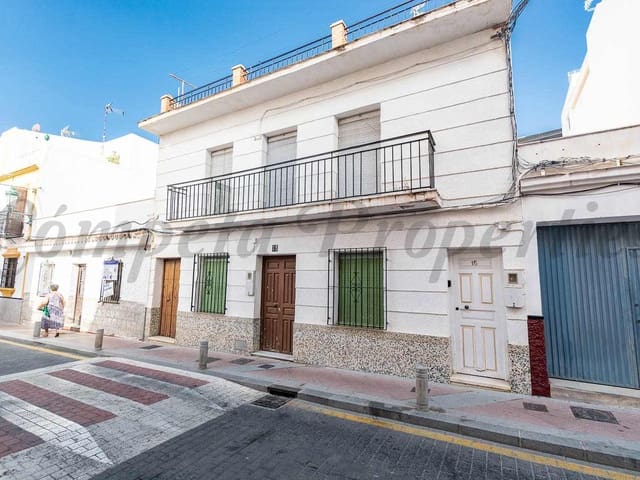 Image No.1-6 Bed Townhouse for sale