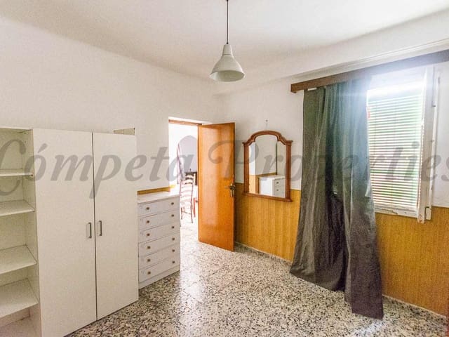 Image No.12-Maison de ville de 6 chambres à vendre à Nerja