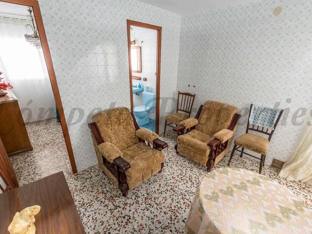 Image No.11-3 Bed Townhouse for sale