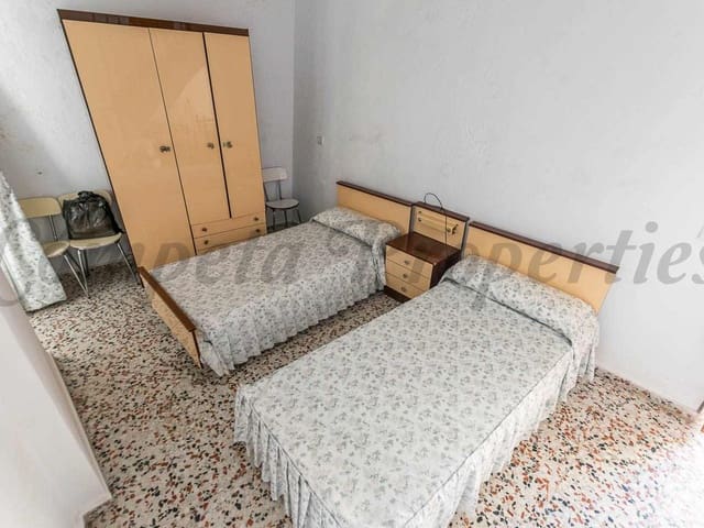 Image No.4-3 Bed Townhouse for sale