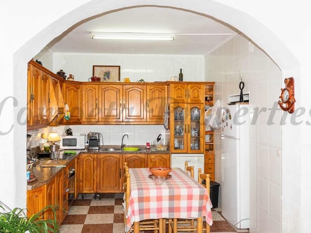 Image No.6-Maison de ville de 7 chambres à vendre à Maro