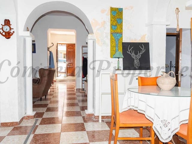 Image No.9-Maison de ville de 7 chambres à vendre à Maro