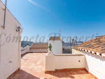 CÓMPETA PROPERTIES S.L most sold property