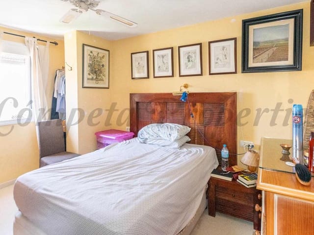 Image No.8-3 Bed Apartment for sale