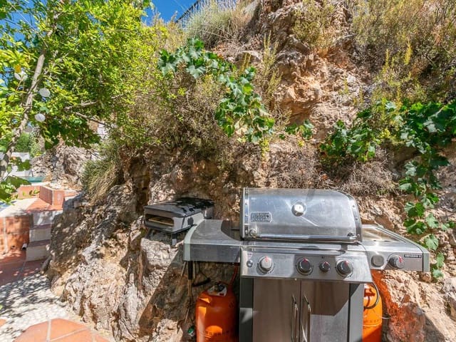 Image No.8-4 Bed Villa for sale