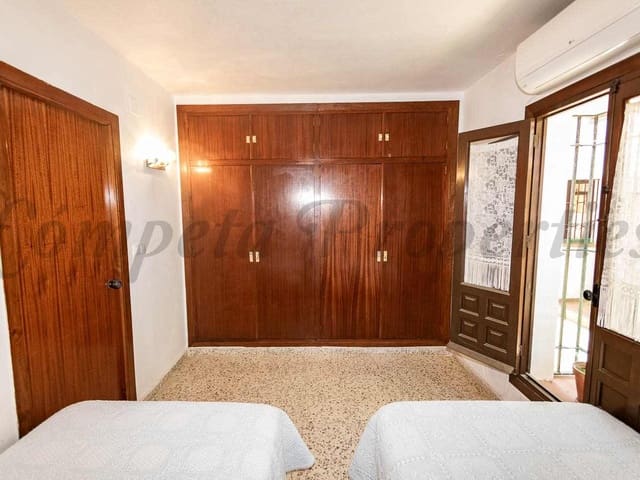 Image No.12-1 Bed Apartment for sale