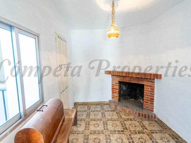 Image No.14-3 Bed Townhouse for sale