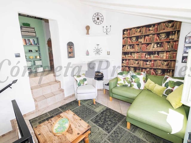 Image No.12-2 Bed Townhouse for sale